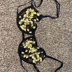 mesh bra w/flowes & matching panties